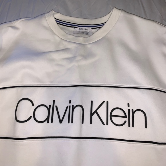 Calvin Klein - Picture 2 of 2